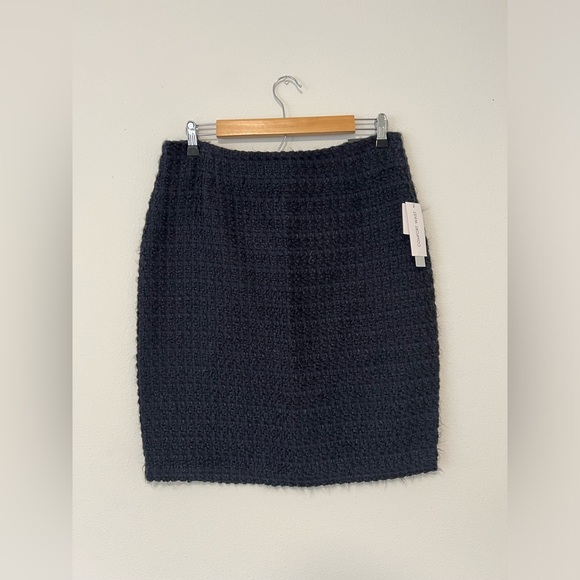 Amanda & Chelsea Dresses & Skirts - Amanda + Chelsea Modern Fit Navy Tweed Skirt